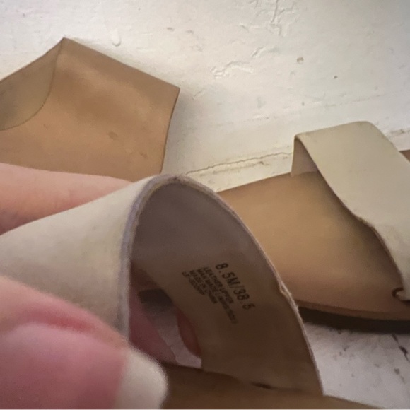 Lucky Brand 8.5 Boopp Sandals Flat Open Toe Leather Shoes Nomad Beige Nude - Picture 3 of 5